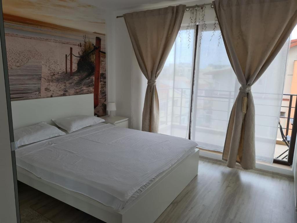 Sea Side Ada Apartment Неводарі Екстер'єр фото